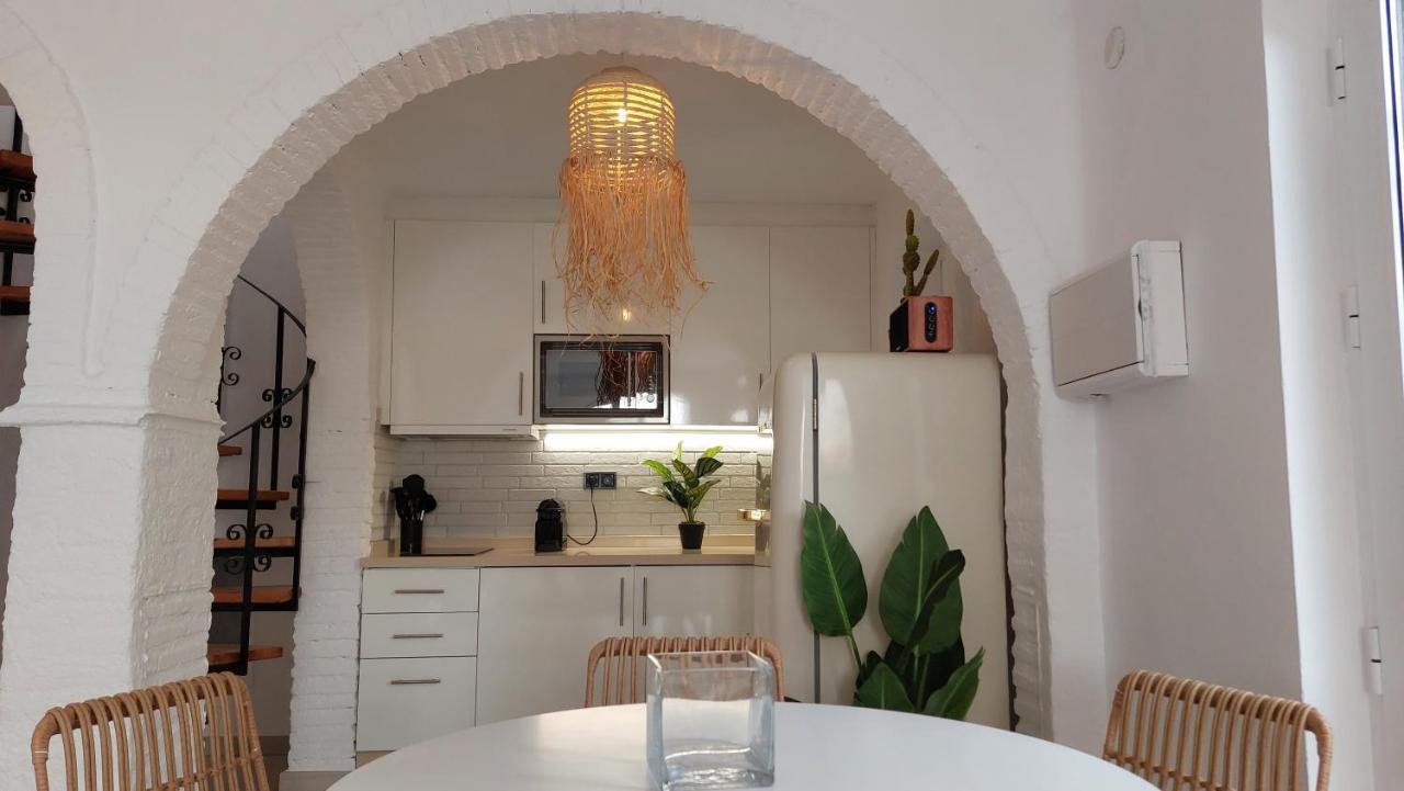 New Boho Home With Balcony, Private Garden And Communal Pool 内尔哈 外观 照片