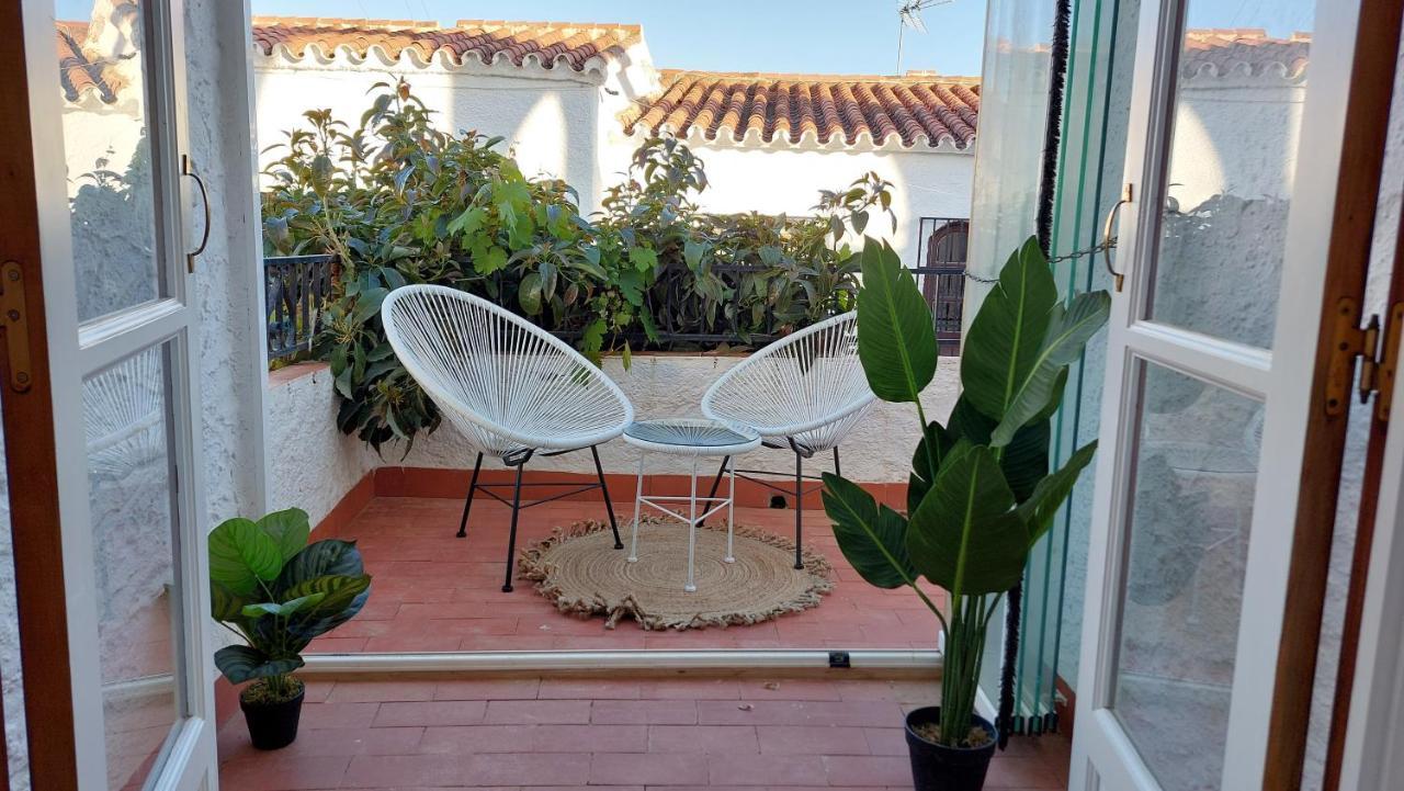 New Boho Home With Balcony, Private Garden And Communal Pool 内尔哈 外观 照片