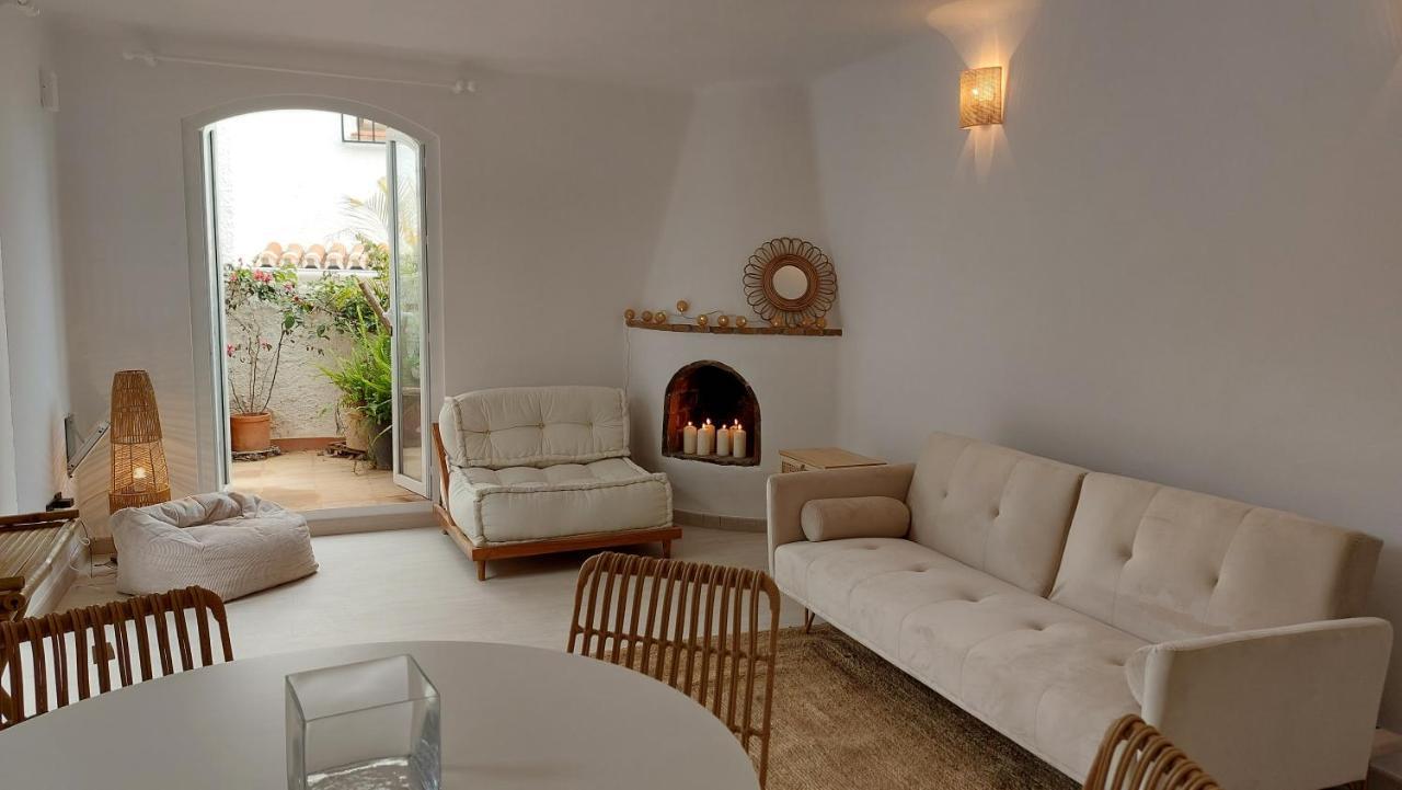 New Boho Home With Balcony, Private Garden And Communal Pool 内尔哈 外观 照片