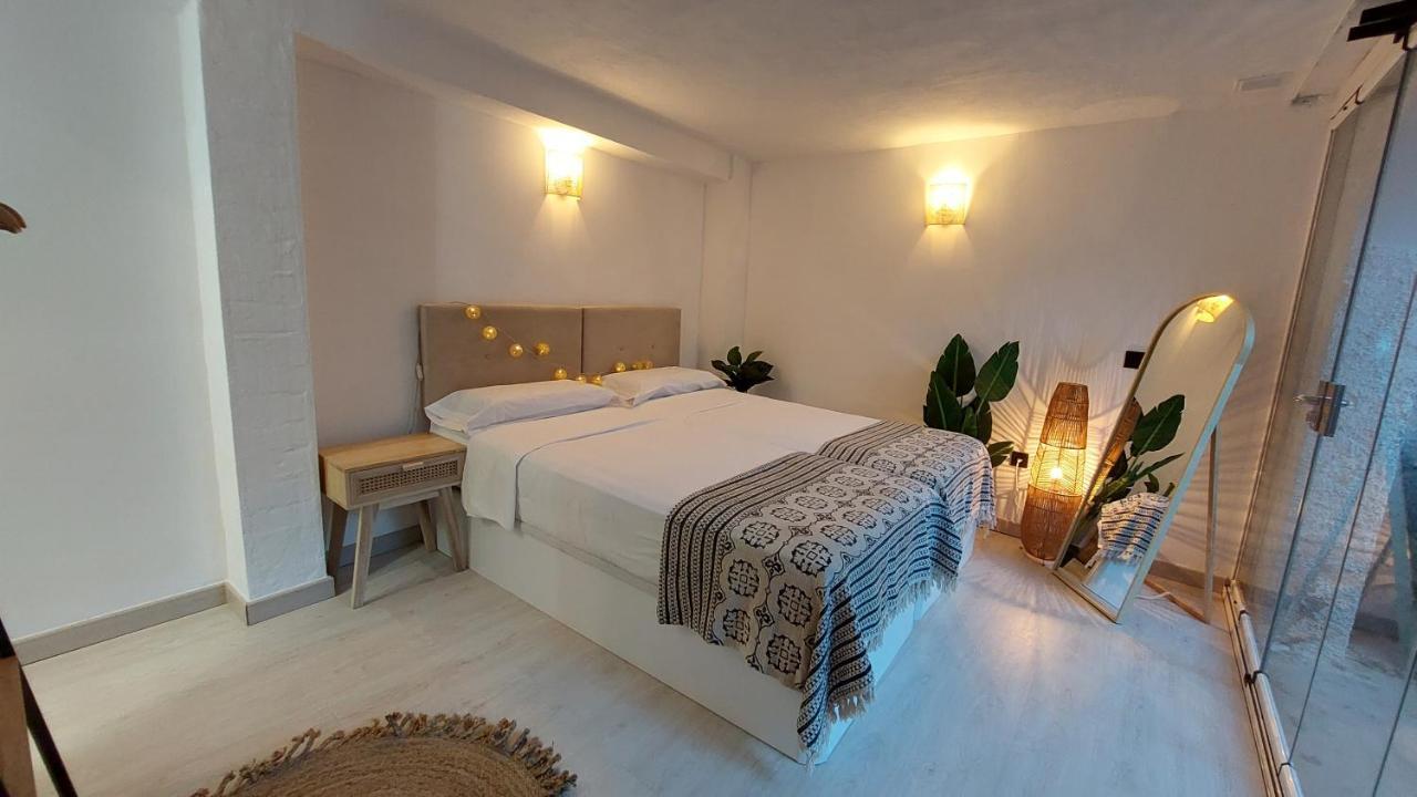 New Boho Home With Balcony, Private Garden And Communal Pool 内尔哈 外观 照片