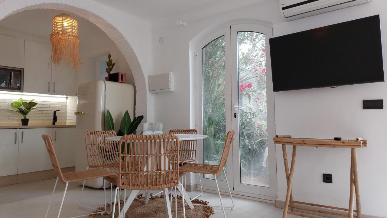 New Boho Home With Balcony, Private Garden And Communal Pool 内尔哈 外观 照片